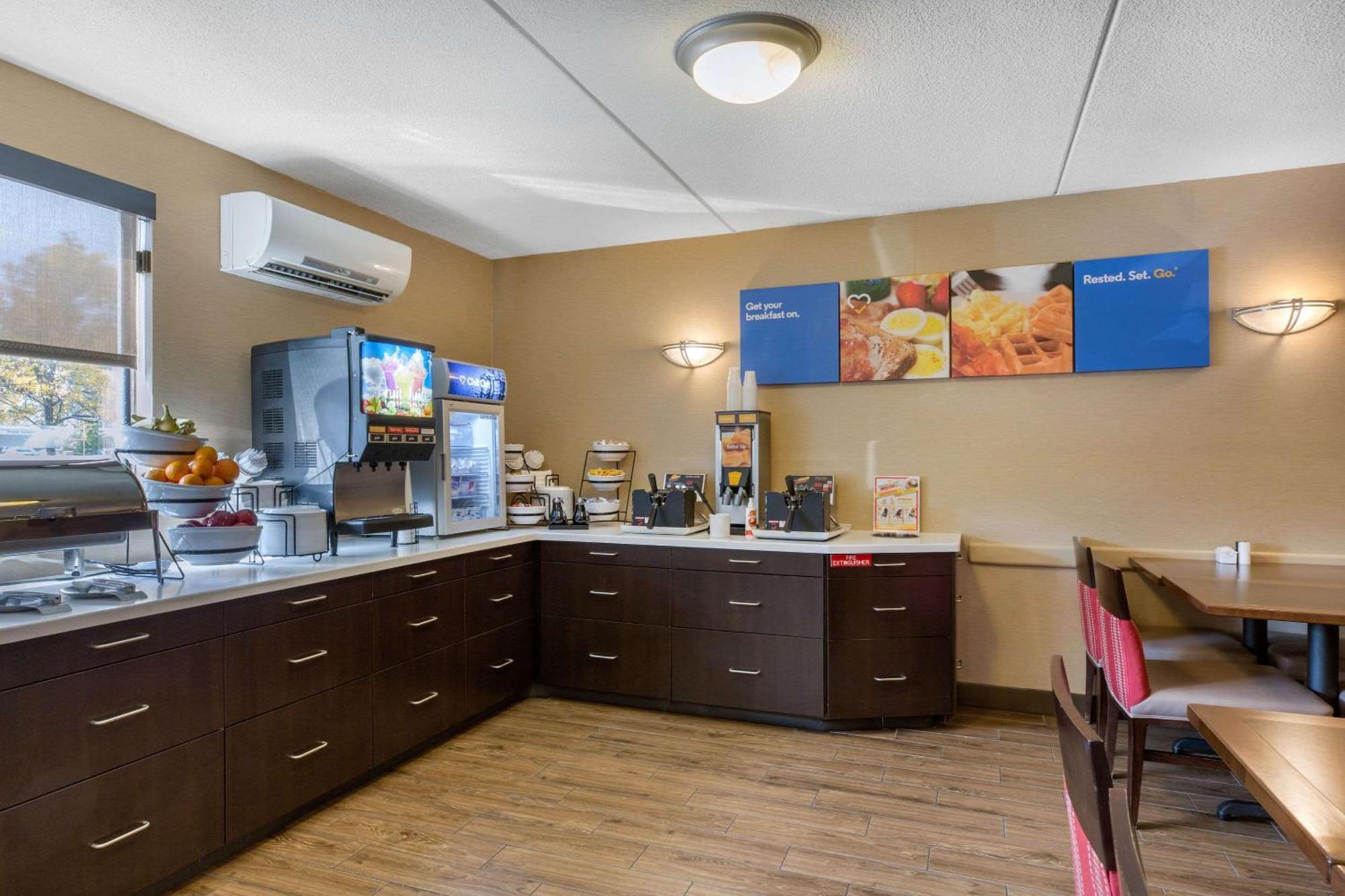 Comfort Inn Boston Exterior photo